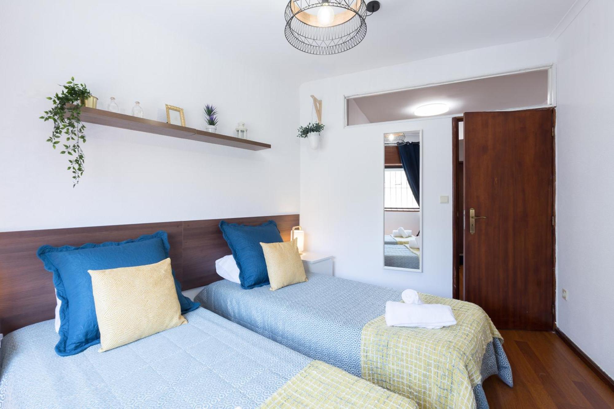 Host Wise - Comfy Bright Flats With Netflix Lejlighed Porto Værelse billede