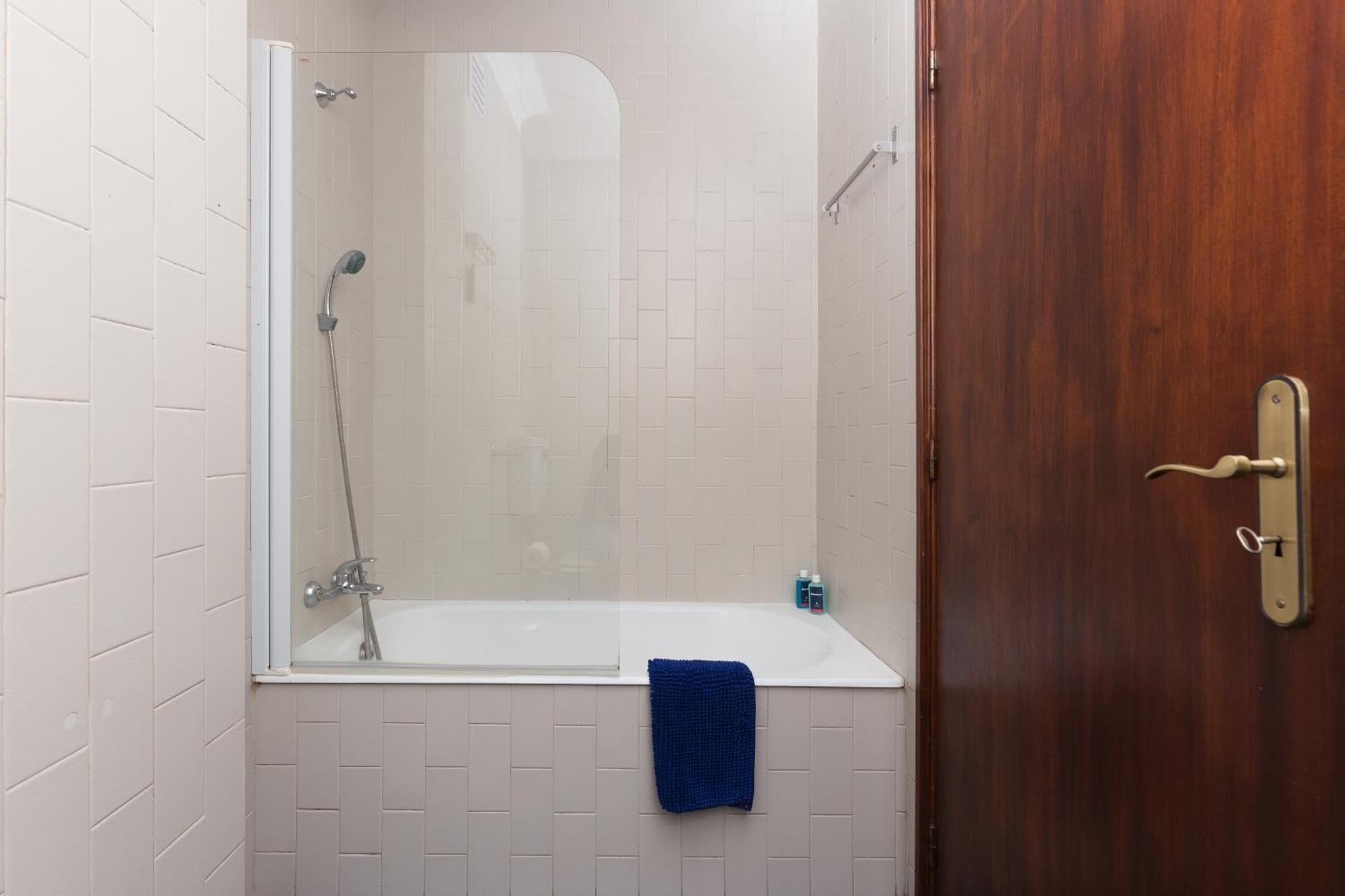 Host Wise - Comfy Bright Flats With Netflix Lejlighed Porto Værelse billede